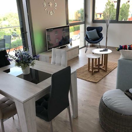 Appartement Plage Salata Rosas Bagian luar foto