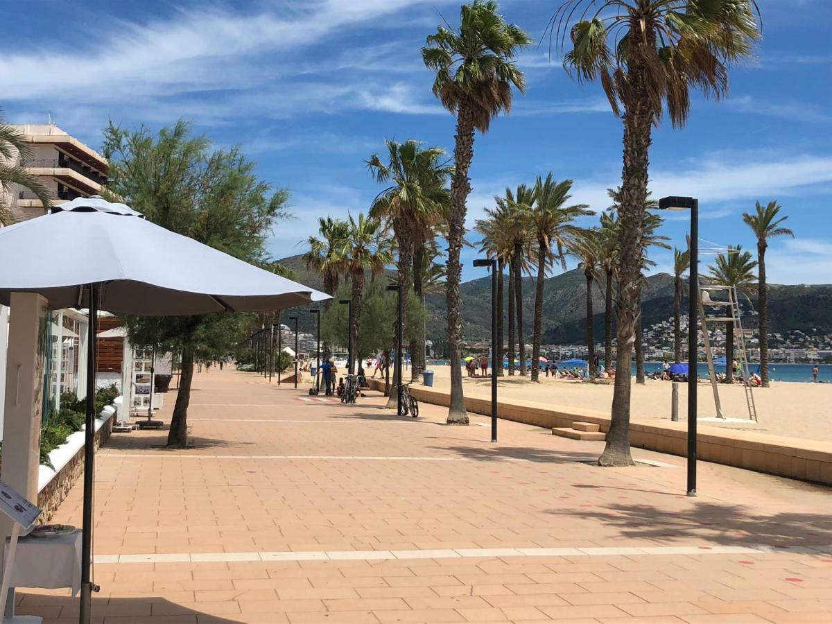Appartement Plage Salata Rosas Bagian luar foto