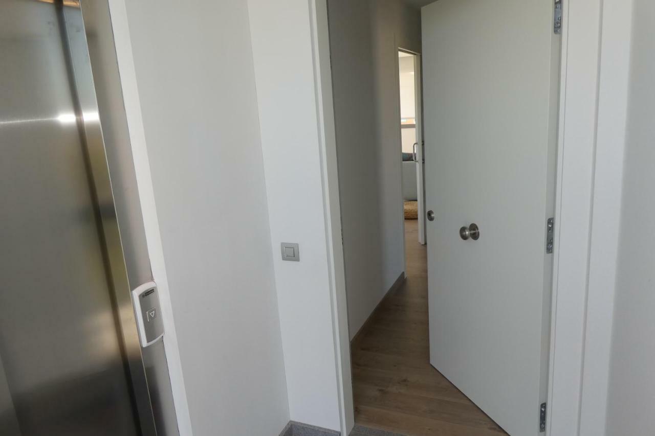 Appartement Plage Salata Rosas Bagian luar foto