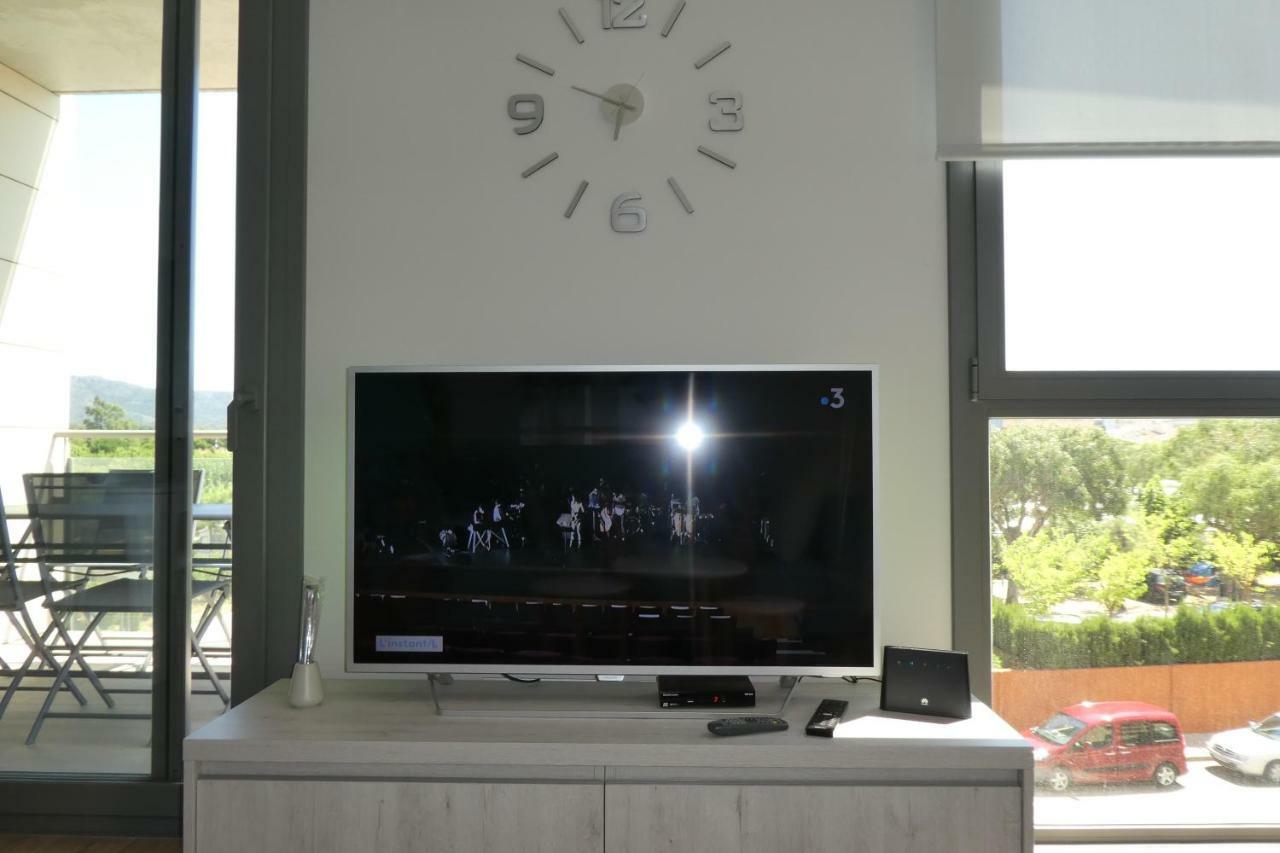 Appartement Plage Salata Rosas Bagian luar foto